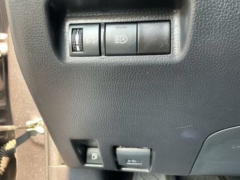 Certified 2024 Toyota RAV4 XLE AWD/4WD image 29