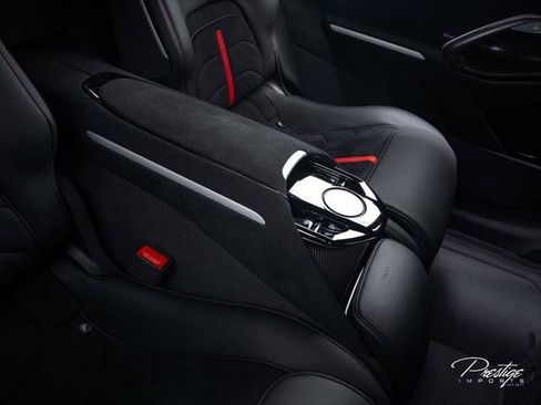 Used 2025 Ferrari Purosangue AWD/4WD image 28