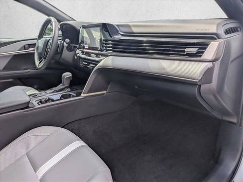 Used 2026 Toyota Camry SE FWD image 19