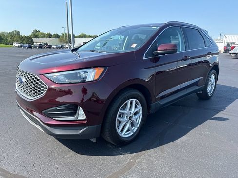 Used 2023 Ford Edge SEL w/ Convenience Package AWD/4WD image 4
