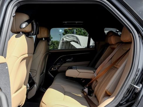 New 2026 Land Rover Range Rover Sport SE AWD/4WD image 17