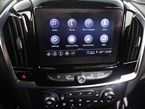 Used 2023 Chevrolet Traverse LT w/ Rear Camera Mirror Package AWD/4WD image 44