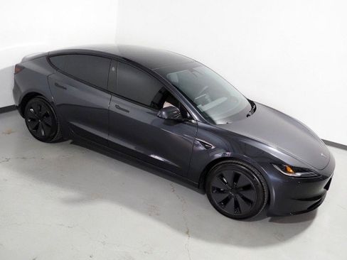 Used 2025 Tesla Model 3 RWD image 13