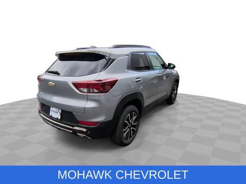Used 2023 Chevrolet TrailBlazer ACTIV AWD/4WD image 9
