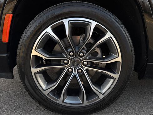 Used 2022 Jeep Grand Wagoneer Series III w/ Rear Seat Video Group 1 image 64