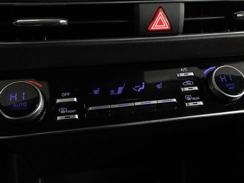 Used 2022 Hyundai Sonata SEL w/ Winter Weather Package image 25