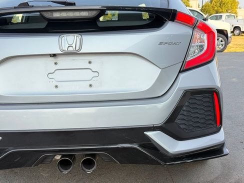 Used 2018 Honda Civic Sport image 12