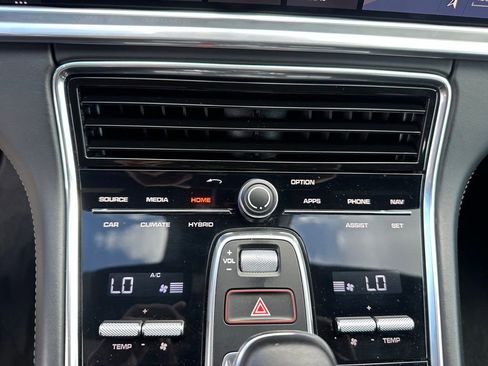 Certified 2018 Porsche Panamera Turbo S AWD/4WD image 26