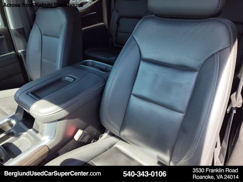 Used 2022 Chevrolet Silverado 1500 LT Trail Boss w/ LT Trail Boss Premium Package AWD/4WD image 19