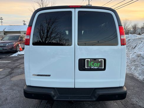 Used 2023 Chevrolet Express 3500 LS image 8