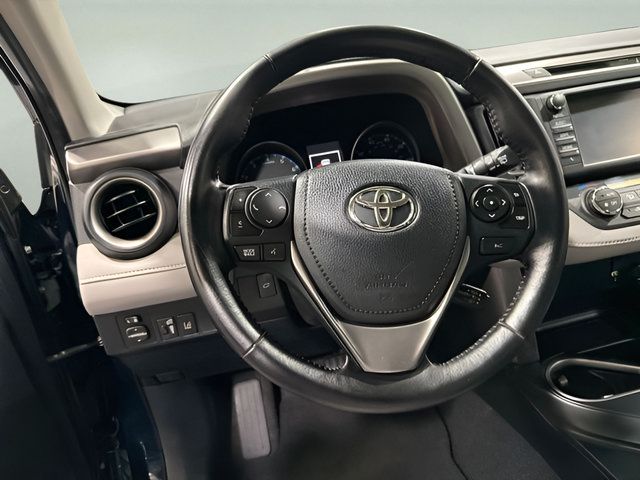 Used 2017 Toyota RAV4 XLE FWD image 16
