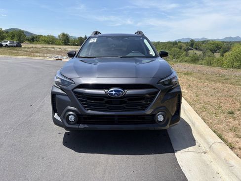 Certified 2024 Subaru Outback Premium AWD/4WD image 3