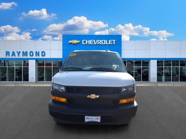 Used 2025 Chevrolet Express 2500 Extended RWD image 8