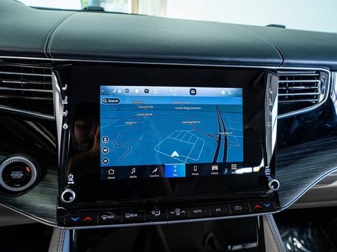 Used 2023 Jeep Wagoneer Series III w/ Preferred Equipment Group image 48