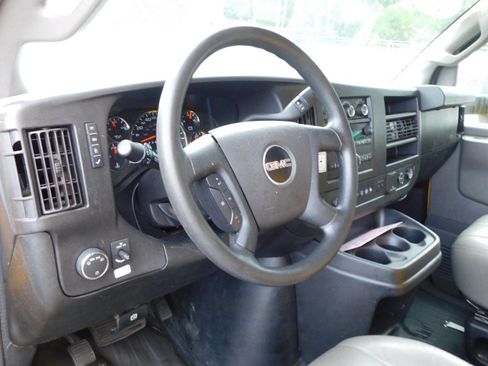 Used 2021 GMC Savana 3500 Extended w/ Power Convenience Package image 7