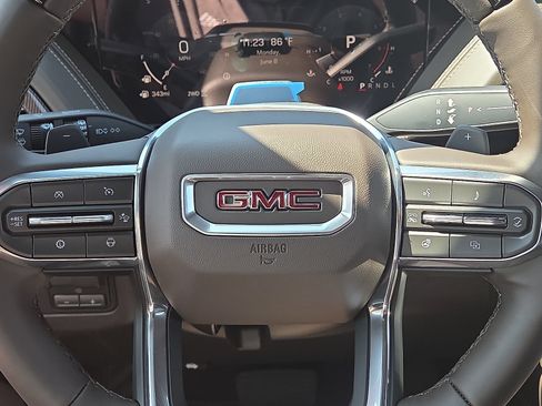 New 2026 GMC Yukon Elevation w/ Elevation Premium Package AWD/4WD image 12