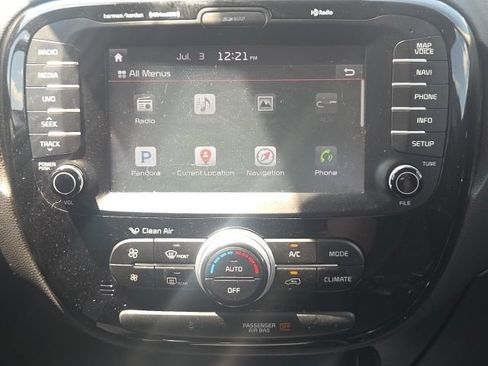 Used 2017 Kia Soul + w/ Audio Package FWD image 24