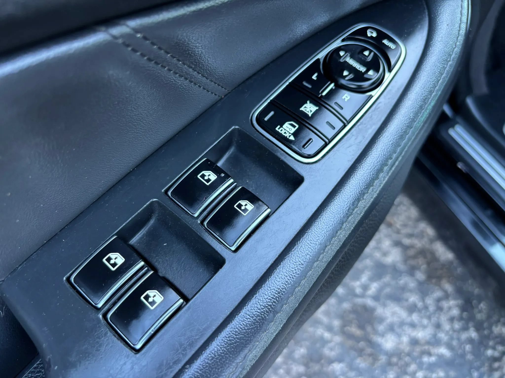 Used 2014 Hyundai Equus Signature RWD image 52