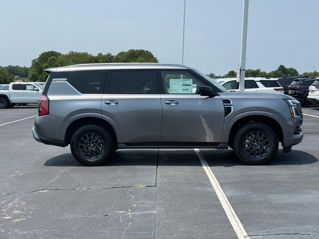 Used 2026 Nissan Armada SV AWD/4WD image 2