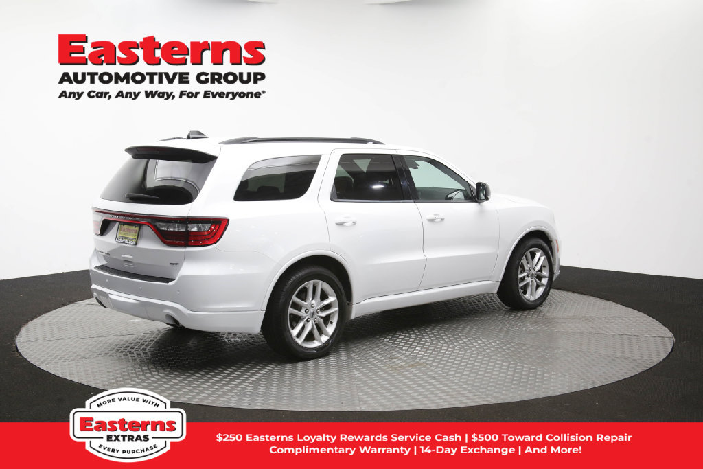 Used 2024 Dodge Durango GT RWD image 39