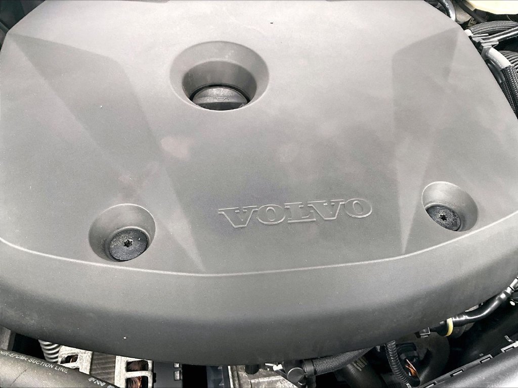 Used 2021 Volvo XC40 T5 R-Design w/ Climate Package AWD/4WD image 34