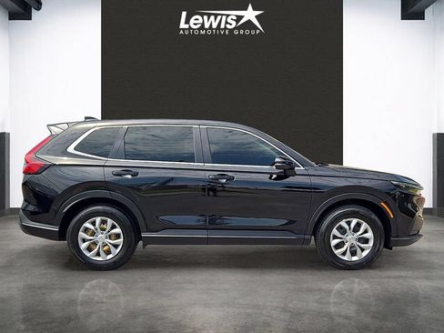 Used 2023 Honda CR-V LX image 5