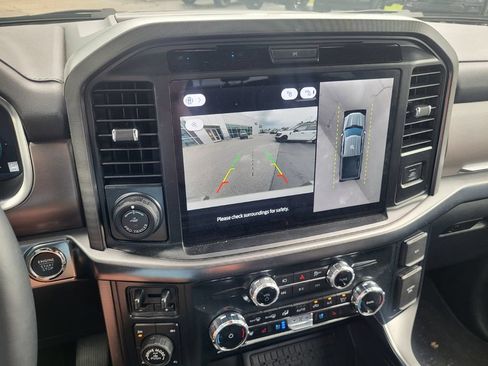 Used 2025 Ford F150 Platinum AWD/4WD image 18