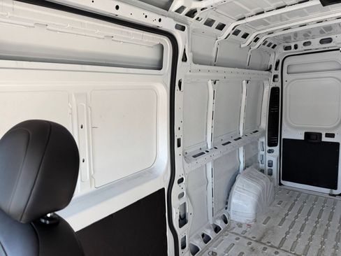 Used 2026 RAM ProMaster 2500 w/ Convenience Group FWD image 36