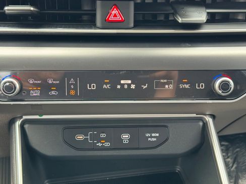 New 2026 Kia Carnival image 26