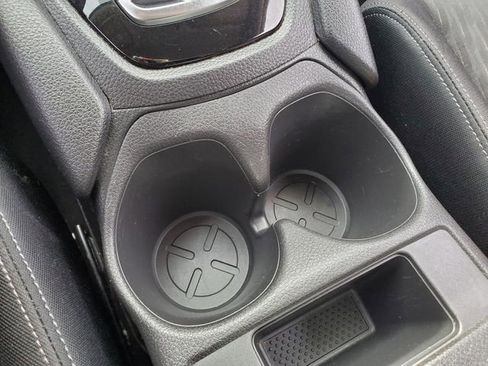 Used 2018 Nissan Rogue S image 18