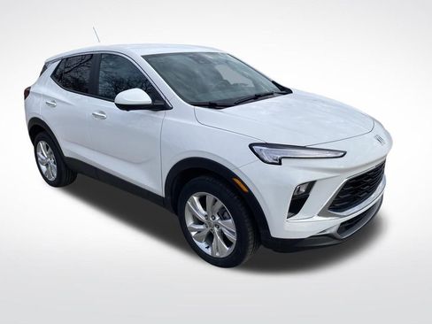 Used 2024 Buick Encore GX Preferred w/ Comfort Package image 9