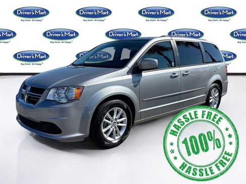 Used 2016 Dodge Grand Caravan SXT image 3