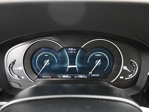 Used 2019 BMW 530e w/ Luxury Package RWD image 13