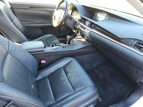 Used 2013 Lexus ES 350 w/ Luxury Pkg image 11