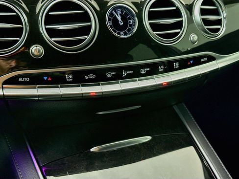 Used 2019 Mercedes-Benz S 450 Sedan image 19