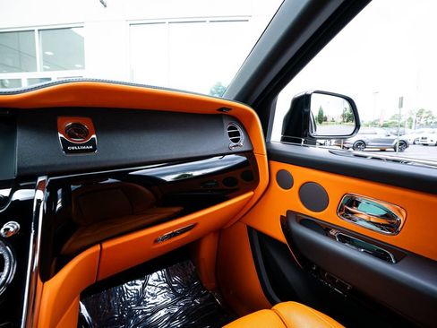 Used 2023 Rolls-Royce Cullinan AWD/4WD image 40