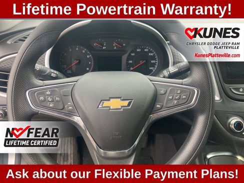 Used 2024 Chevrolet Malibu LT image 17