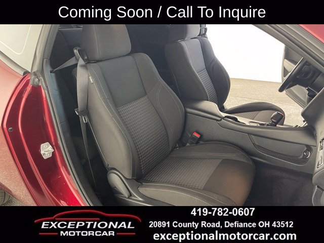 Used 2017 Dodge Challenger SXT RWD image 43
