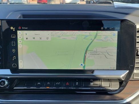 Certified 2025 GMC Sierra 1500 SLT image 30