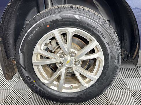 Used 2017 Chevrolet Equinox LT w/ Convenience Package image 31