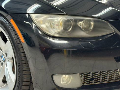 Used 2010 BMW 335i Convertible image 6