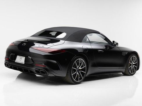 Used 2022 Mercedes-Benz SL 63 AMG 4MATIC w/ AMG Aerodynamic Package image 27