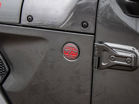 Used 2018 Jeep Wrangler Unlimited Rubicon image 10