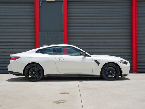 Used 2022 BMW M4 Competition w/ M Carbon Exterior Package RWD image 16