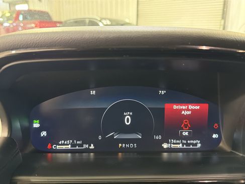 Used 2023 Lincoln Nautilus FWD image 16