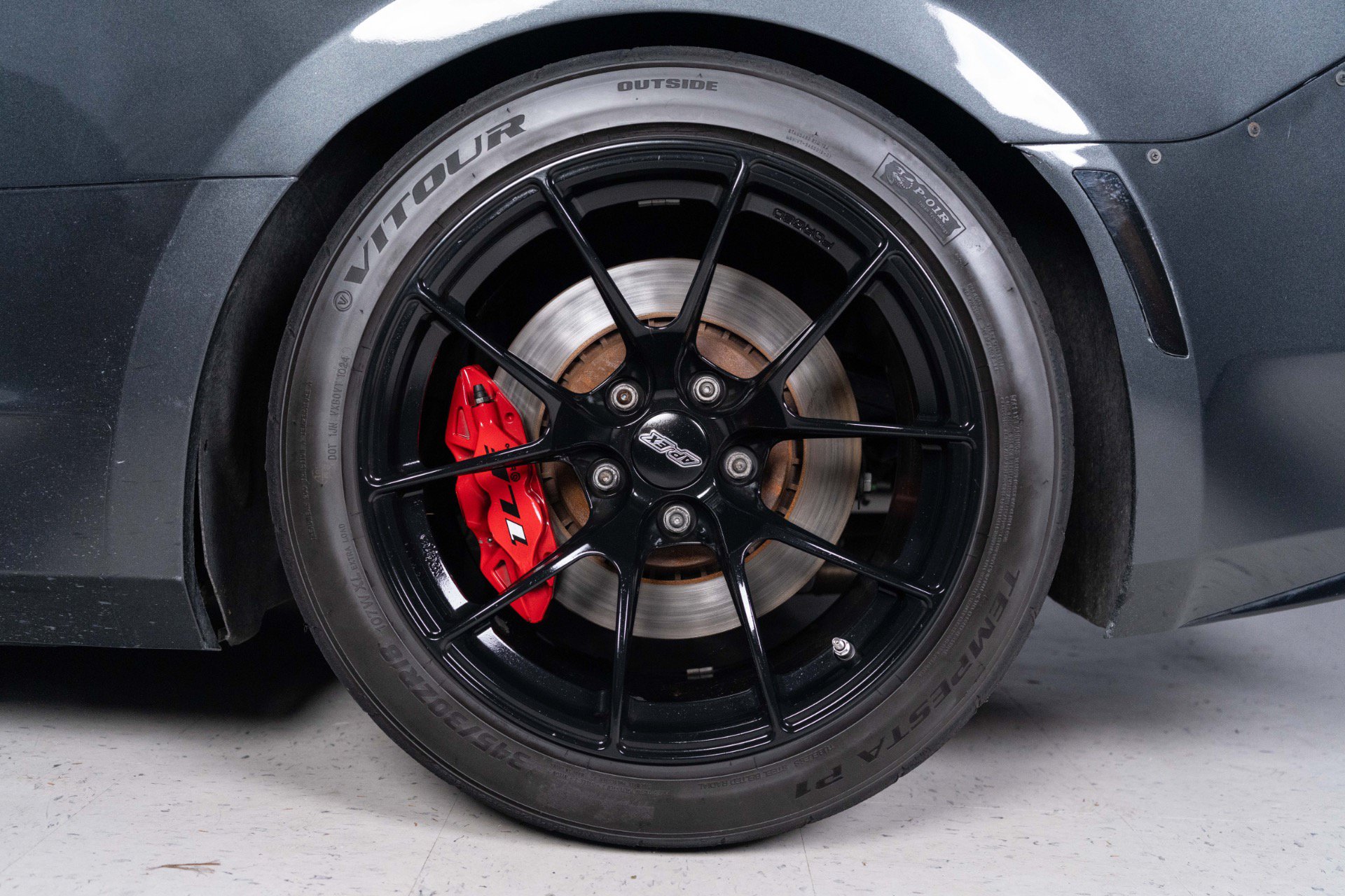 Used 2018 Chevrolet Camaro SS RWD image 11