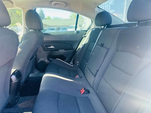 Used 2012 Chevrolet Cruze LT image 12