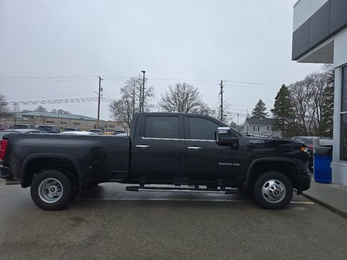 Used 2021 Chevrolet Silverado 3500 High Country w/ Snow Plow Prep/Camper Package image 3