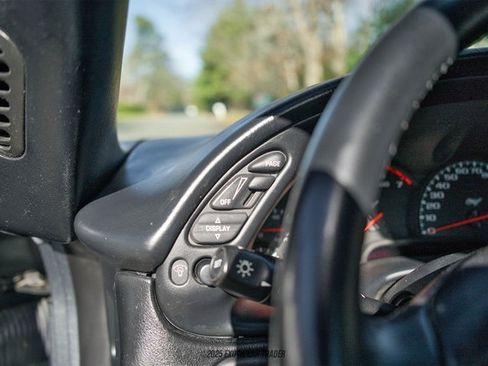 Used 2003 Chevrolet Corvette Convertible w/ Preferred Equipment Group1 image 48