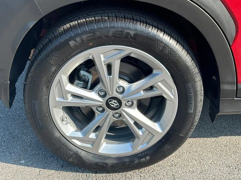 Certified 2023 Hyundai Kona SEL AWD/4WD image 9